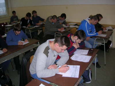 v ucebni